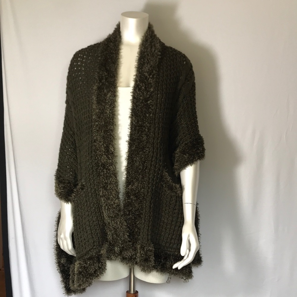 Green Posh Signature Wrap By Noelle